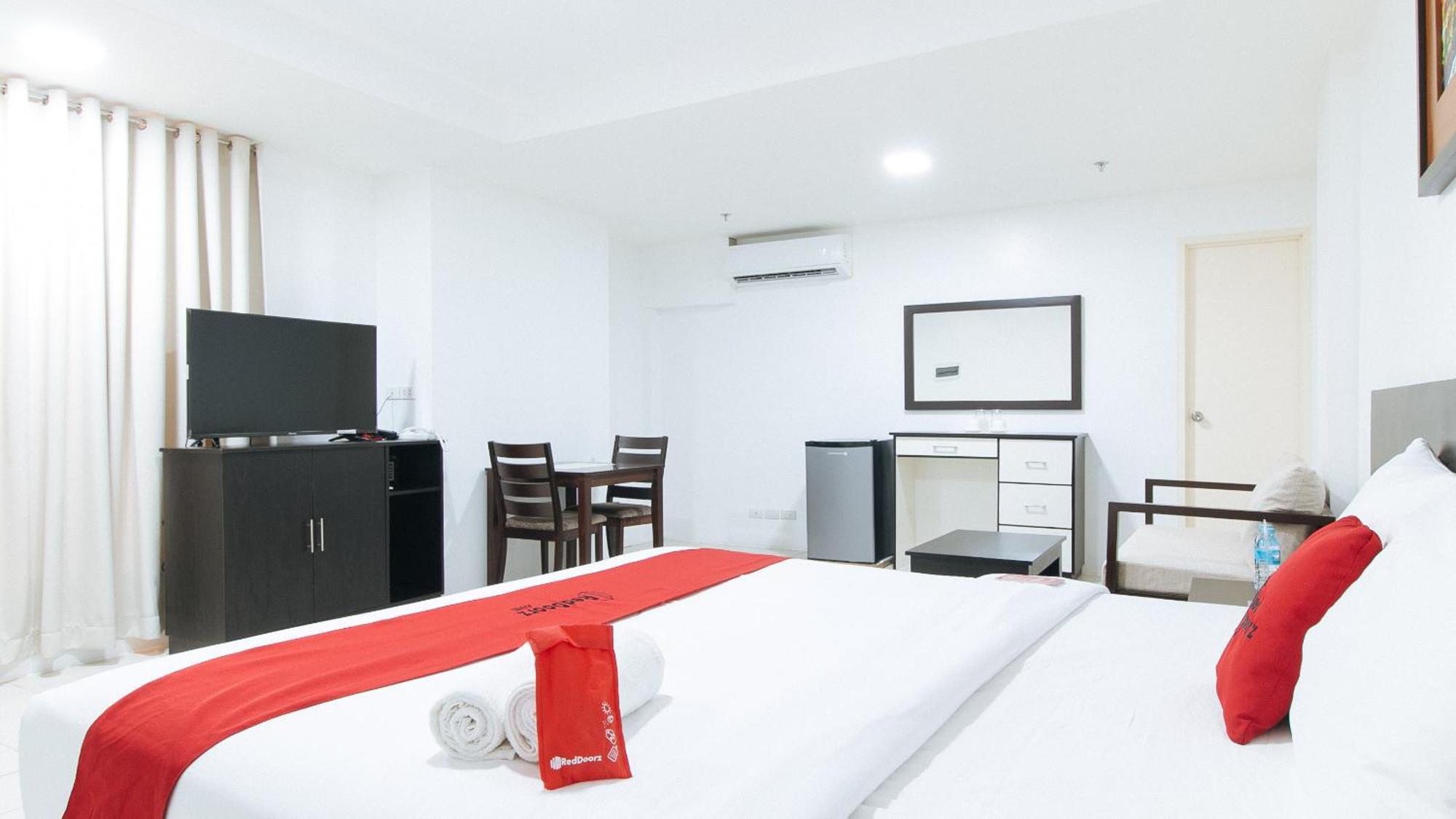 Reddoorz Plus At Evangelista Street Makati San Pedro Makati Eksteriør billede