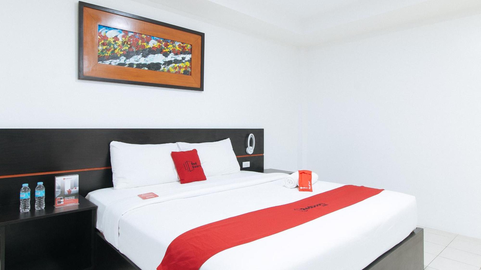 Reddoorz Plus At Evangelista Street Makati San Pedro Makati Eksteriør billede