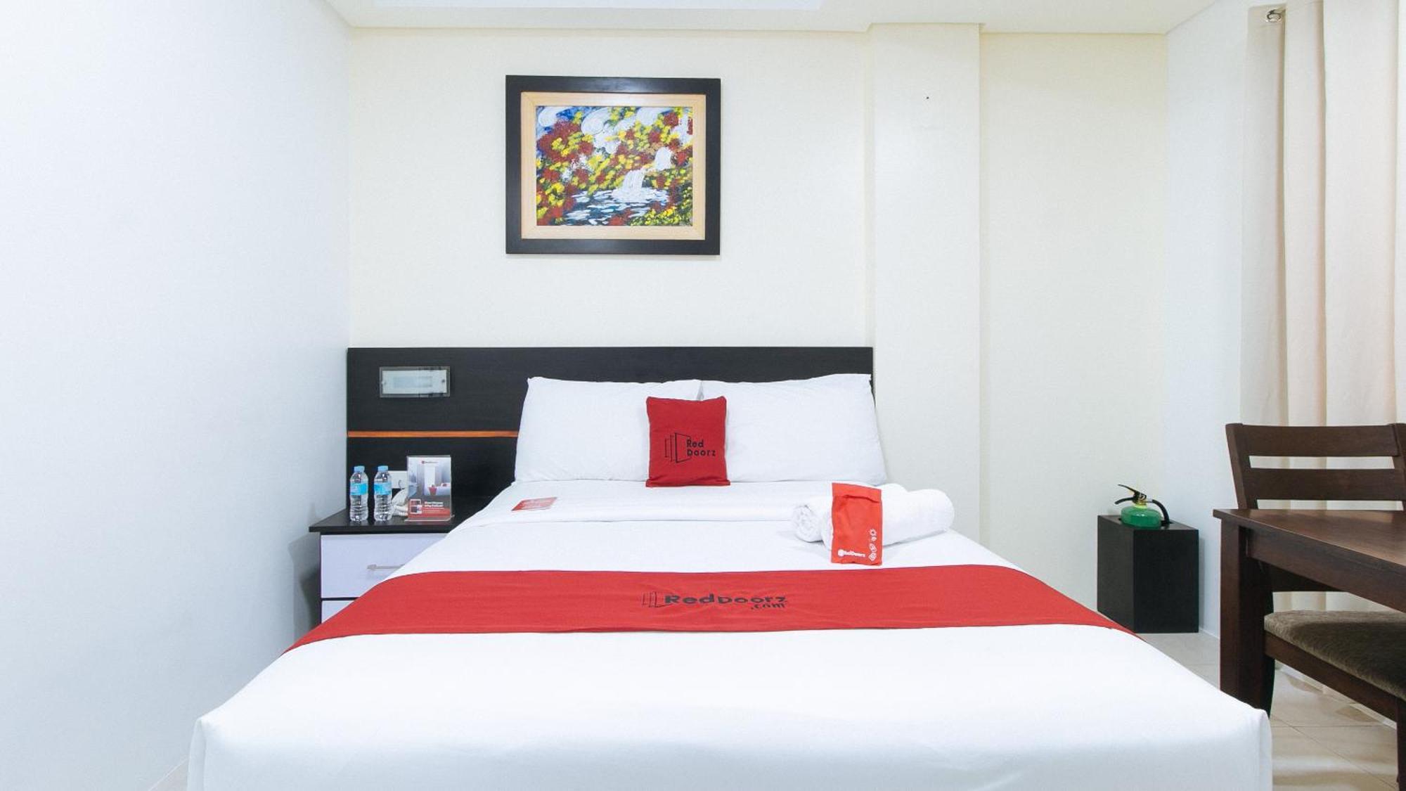 Reddoorz Plus At Evangelista Street Makati San Pedro Makati Eksteriør billede