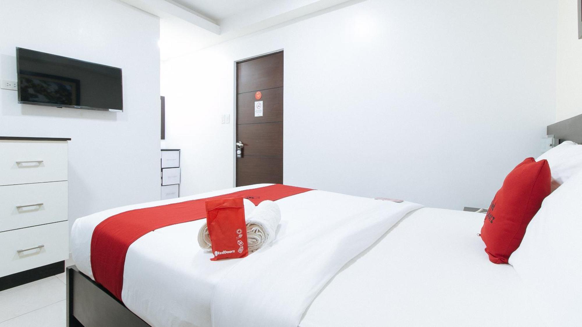 Reddoorz Plus At Evangelista Street Makati San Pedro Makati Eksteriør billede