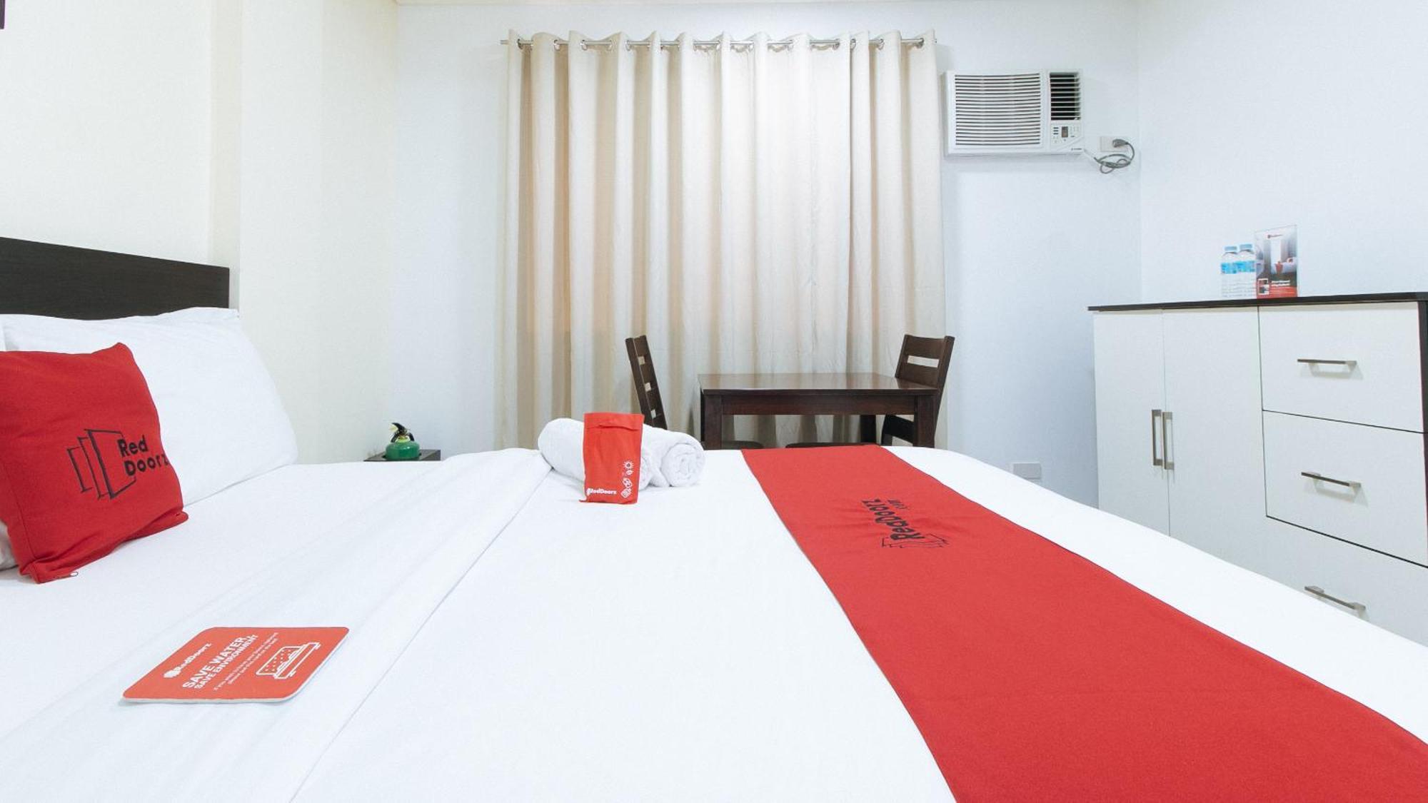 Reddoorz Plus At Evangelista Street Makati San Pedro Makati Eksteriør billede