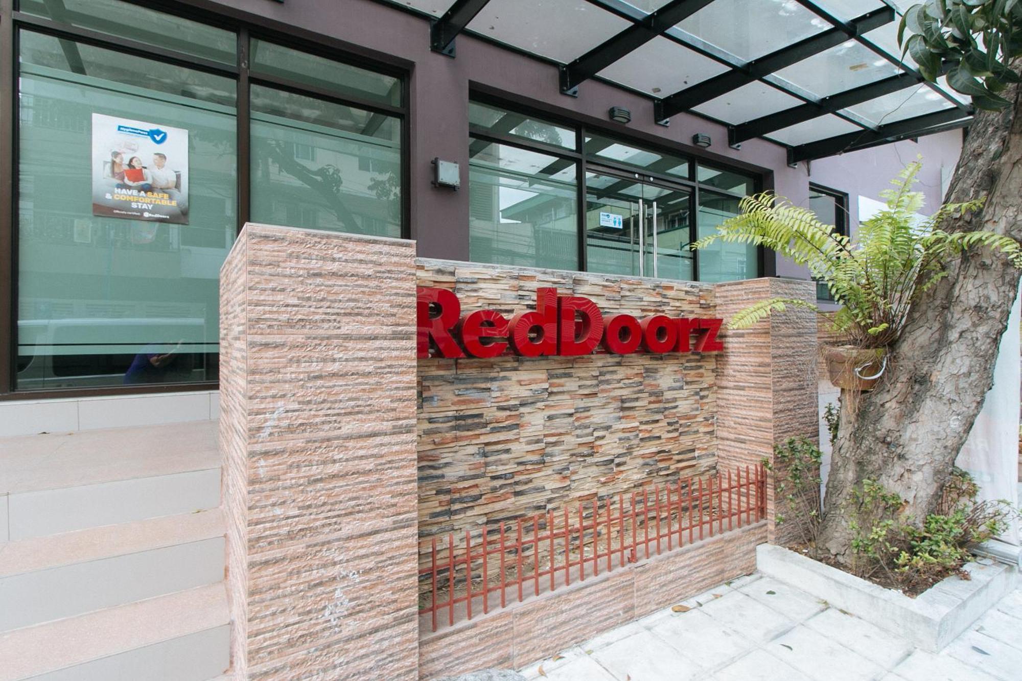 Reddoorz Plus At Evangelista Street Makati San Pedro Makati Eksteriør billede