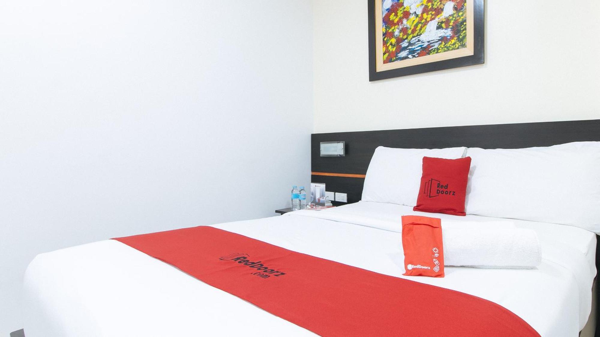 Reddoorz Plus At Evangelista Street Makati San Pedro Makati Eksteriør billede